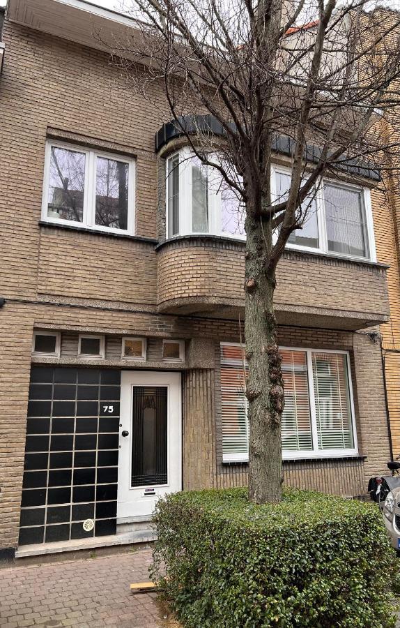 Charmante Art Deco Rijwoning Ostend Exterior photo